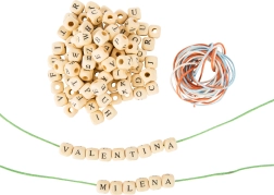 Lesene navlake kroglice s črkami small foot – komplet 300 kos