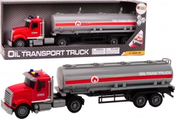 Tovorno vozilo cisterne z lučmi in zvoki