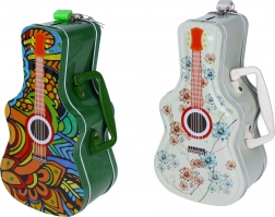 Hranilnik v obliki kitare