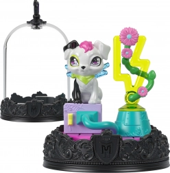 Monster High figurica na obesku za ključe Watzie z dodatki