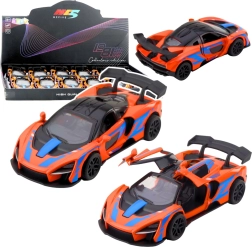 Kovinski športni avto 1:32 s pogonom na navijanje in odpiralnimi vrati – oranžen