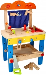 Lesena delavnica za male mojstre z orodjem