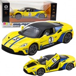 Športni kovinski avto z učinki luči in zvoka, 1:22 rumen