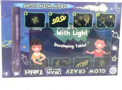 Svetleča risalna tabla za otroke, ki sveti v temi