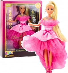 Punčka Anlily v rožnatih oblačilih