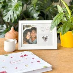 Okvir za fotografije za zaljubljene z odtisi prstov