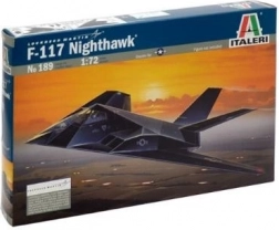 Plastični model letala F-117A Stealth za lepljenje