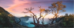 Panoramske puzzle RAVENSBURGER Žvepleno jezero na gori Ijen, Java