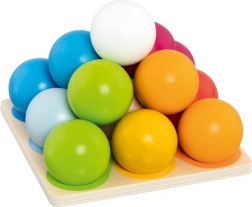 Lesena gradbena piramida iz barvnih kroglic