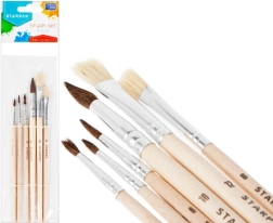 Set of round and flat paintbrushes