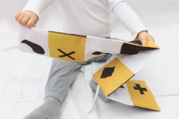 MyMoo kontrastno tekstilno leporelo