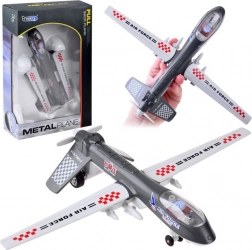 Kovinski vojaški dron z zvokom