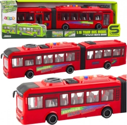 Zglobni avtobus 1:16 z lučmi, zvoki in odpirajočimi se vrati – rdeč