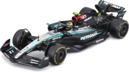 bburago model f1 mercedes-amg f1 w15 1:43 z voznikom v vitrini