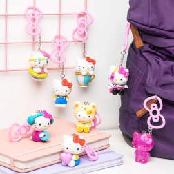 Hello Kitty obesek – licencirana figurica z ušescem