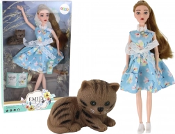 Punčka Emily spomladanska z dolgimi lasmi v modri obleki in muckom