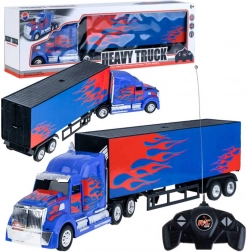 Velik tovornjak s polpriklopnikom na daljinsko upravljanje