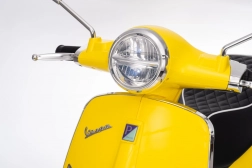 otroški električni skuter VESPA ROMA – rumen