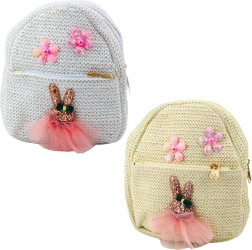 Otroški nahrbtnik z vezenino Zajček v oblekici Cvetovi