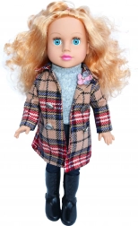 Punčka s plaščem in zvočnimi učinki