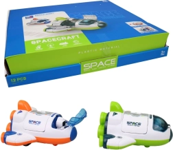 Vesoljska raketa z odpirajočimi vrati na vztrajnik