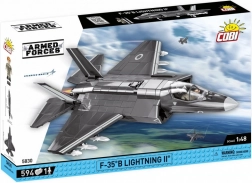 Model bojnega letala F-35B Lightning II iz kock