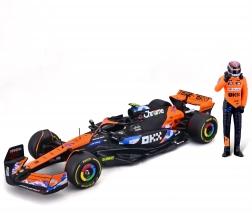 kovinski model mclaren mcl38 f1 1:24 s figurico voznika