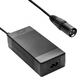 Akyga polnilnik za električna vozila