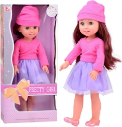 Elegantna modna punčka z realističnimi dodatki