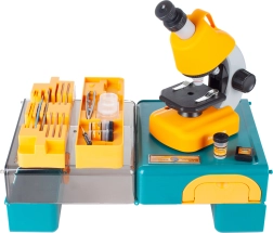 Mikroskop s priborom v kovčku