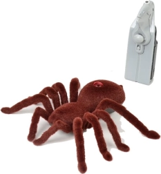 Infrardeči pajek na daljinsko upravljanje