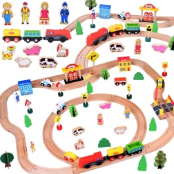 Lesena železnica z lokomotivo in figuricami