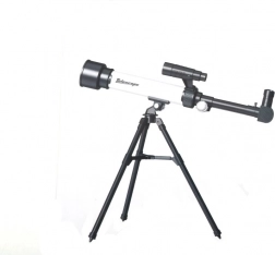 Zmogljiv teleskop z povečavo