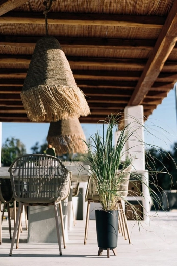 Primeren za notranjost in zunanjost