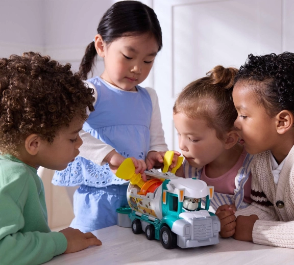 Gradbeni tovornjak pripravljen na vsako misijo