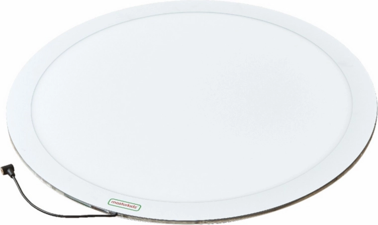 11 barv in gladki RGB prehodi z daljinskim upravljanjem