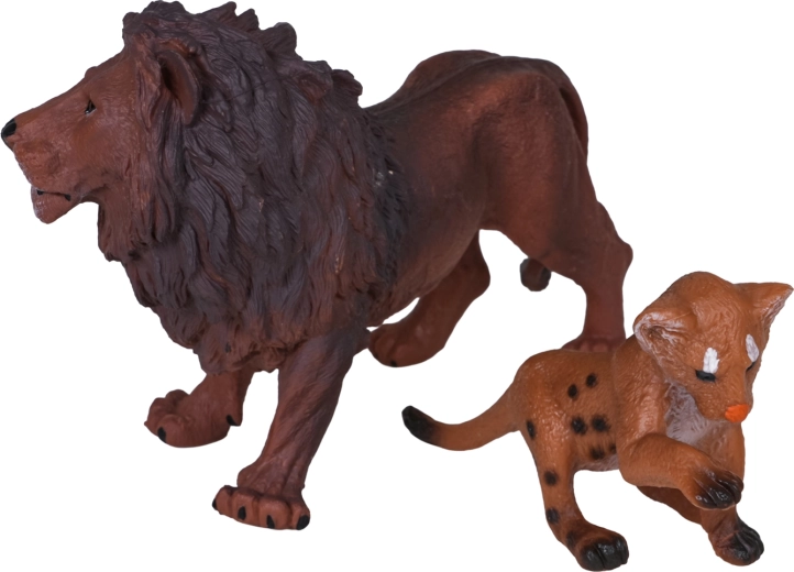 Two figurines in the package: lion and cub