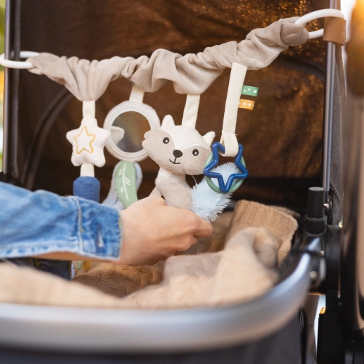 Varni materiali in zabava na poti