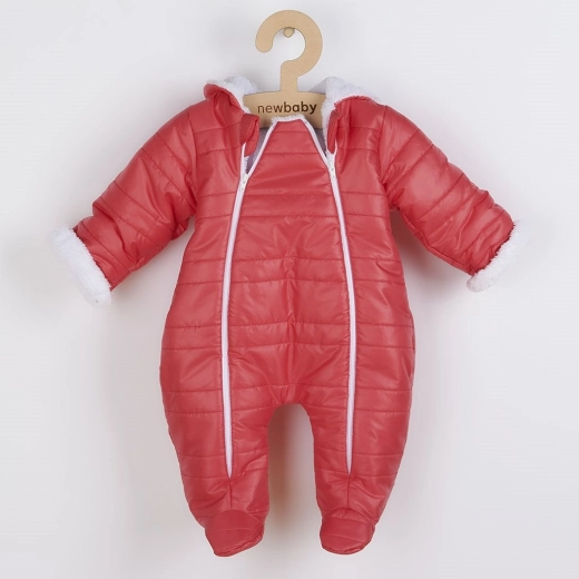 Zimski otroški pajac s kapuco in ušeski NEW BABY Pumi red raspberry