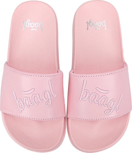 Easy slip-on fit and bold logo
