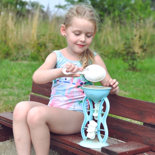 Peščeni in vodni mlin za pametno zabavo