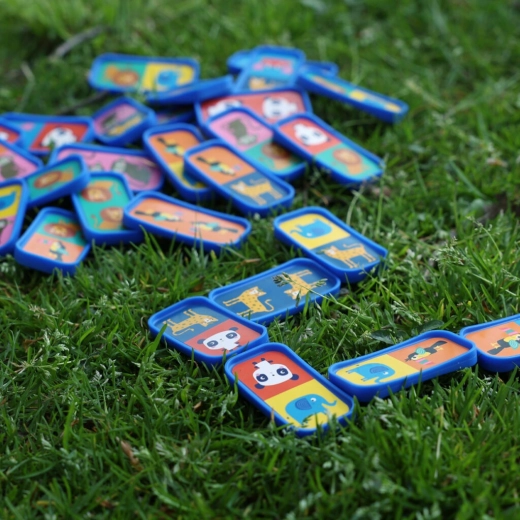 Izjemno veliki domino kosi za enostavno igranje