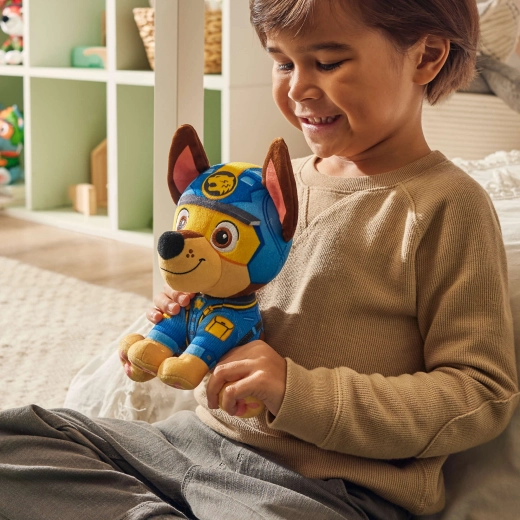 Mehki prijatelj za v posteljico