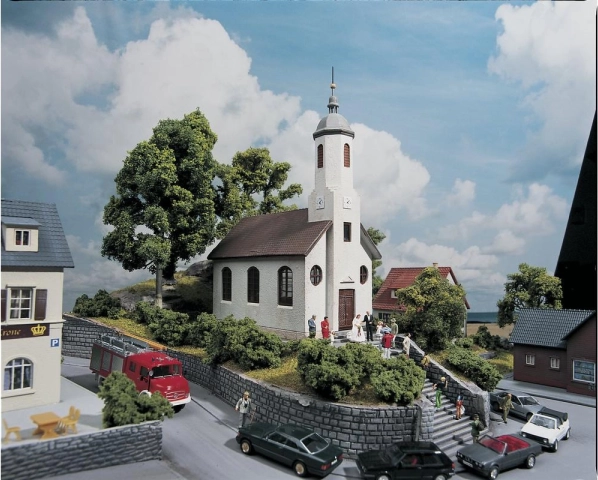 PIKO Hobby cerkev svetega Luka H0 (1:87)