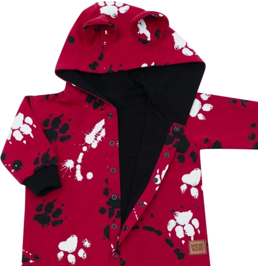 Kapuco z ušeski in topla podloga