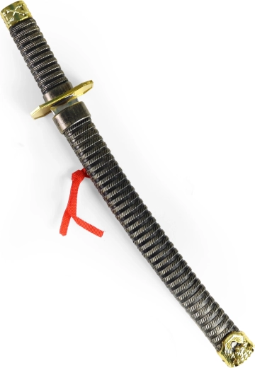 Katana v okrasnem nožniču