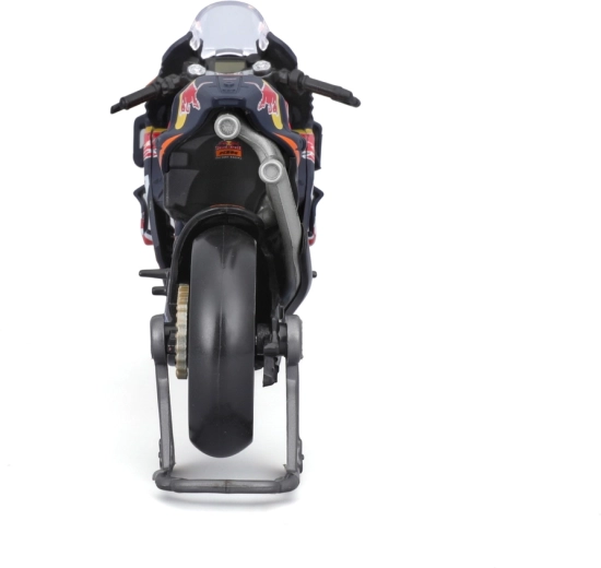 Široka zadnja pnevmatika, dvojni izpuh in paddock stojalo