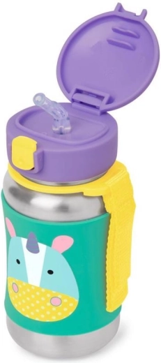 Straw protected by a lid