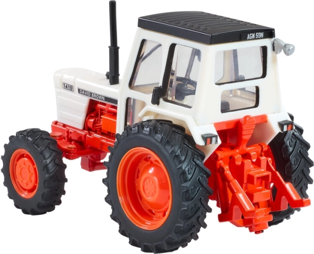 Rolling wheels and rear hitch for a more realistic presentation