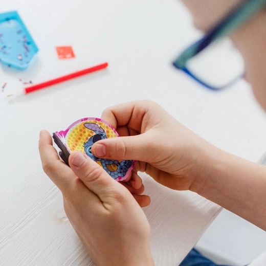 Ljubki motivi STITCH na magnetkih